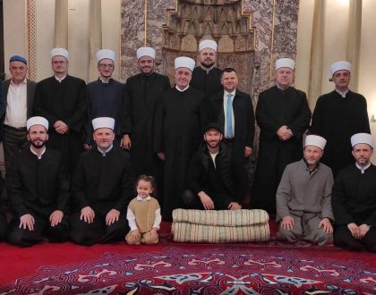 Reisul-ulema prisustvovao završnoj hafiskoj mukabeli u Gazi Husrev-begovoj džamiji