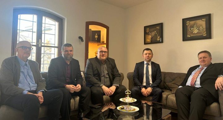 Delegacija IPF-a Bihać u posjeti Gazi Husrev-begovom vakufu
