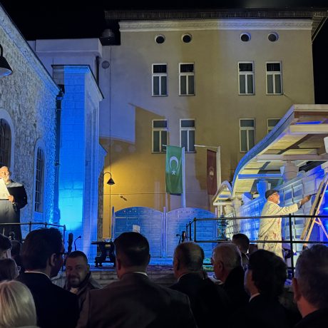 U Gazi Husrev-begovom Hanikahu otvorena izložba „ILUM – PERPETUM“ Zekerijaha Nalića
