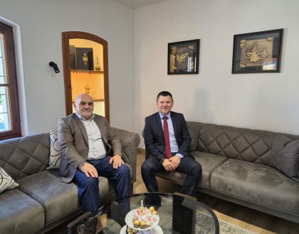 Muftija Dudić u posjeti Gazijinom vakufu